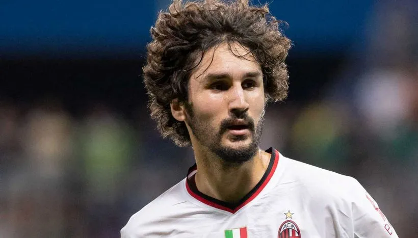 Milan, la chiamata del suo ex allenatore: Adli è convinto | La nuova destinazione italiana