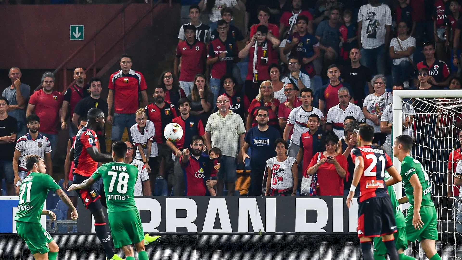 Genoa e Fiorentina preparano uno scambio