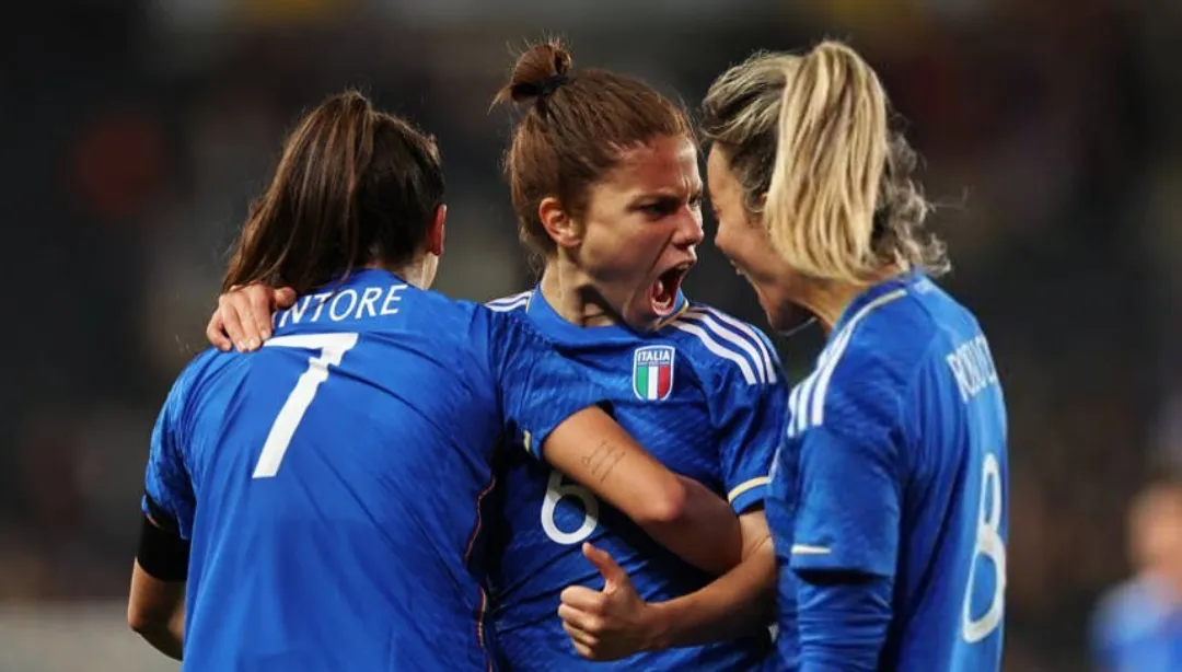 Italia femminile, Bertolini: «Vogliamo passare il girone e poi…»