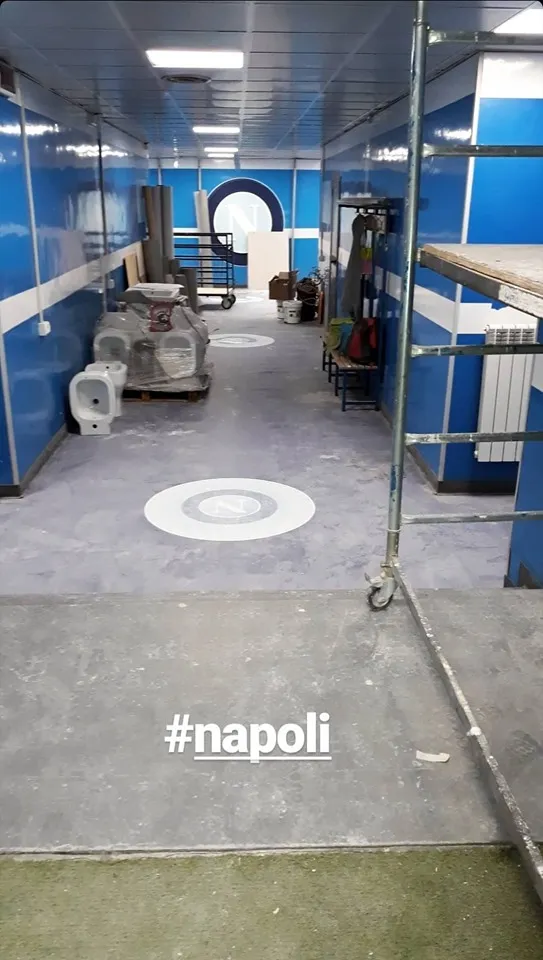 Napoli, nervi tesi: lite negli spogliatoi all'intervallo!