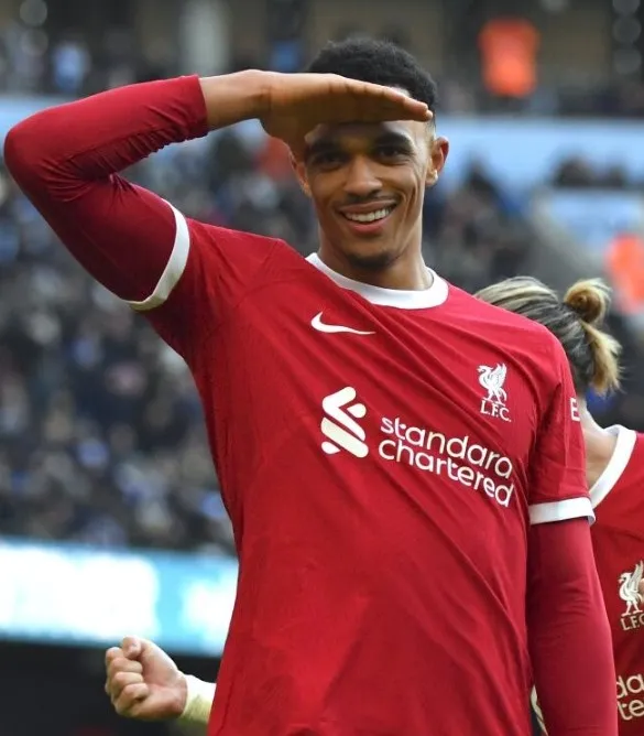 Liverpool: Alexander-Arnold vittima di stalking