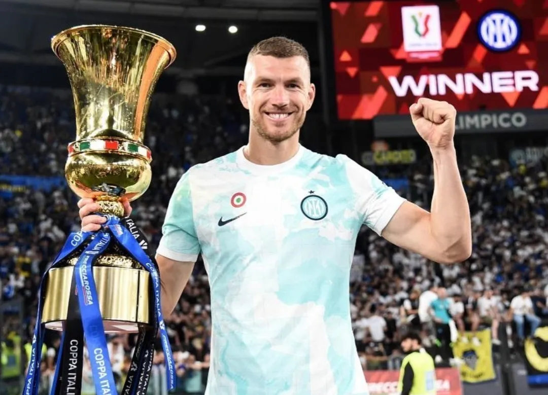 Dzeko, l'ultimo saluto social all'Inter