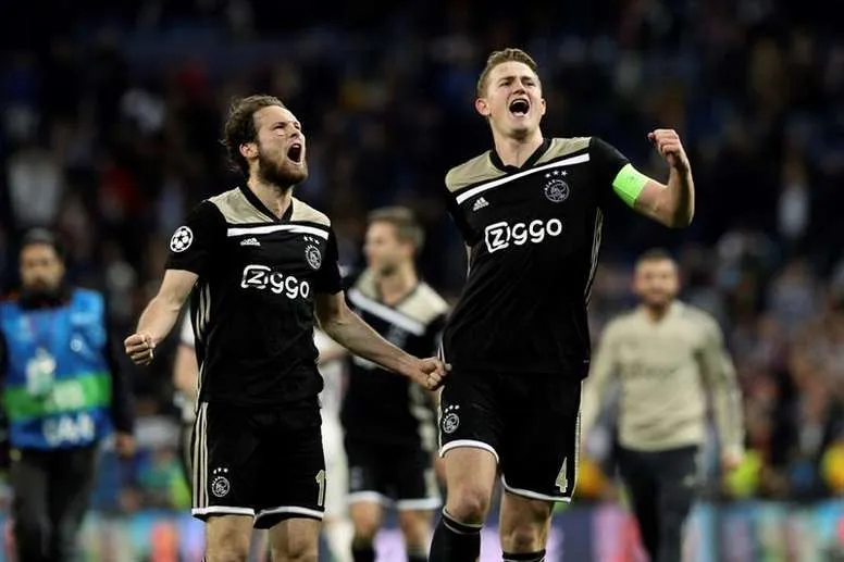 Raiola: 'De Ligt d'accordo con la Juve, l'Ajax mantenga la parola'