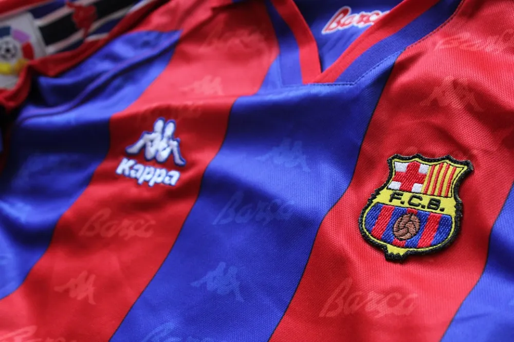 Le Maglie di Calcio Più Vendute: Un'Analisi dei Club di Successo