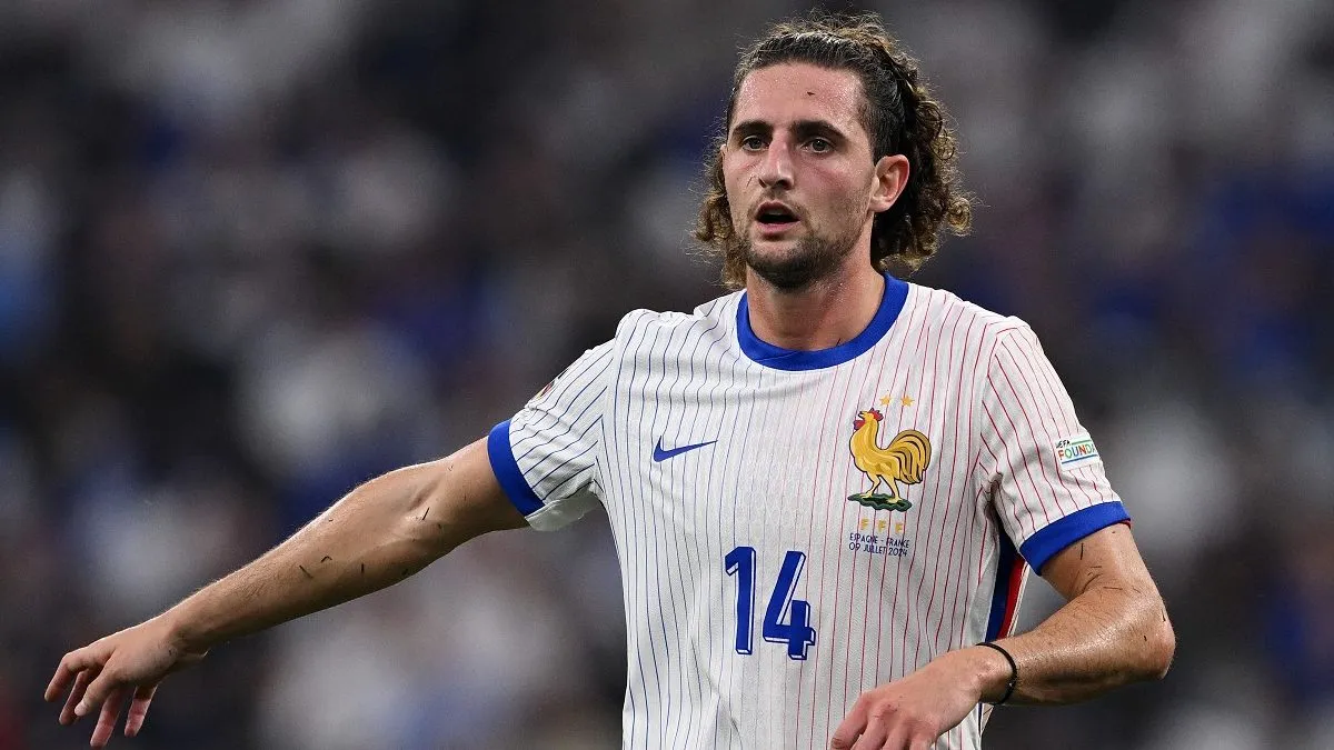Rabiot, altri contatti con Ibrahimovic: i soliti problemi tra le parti