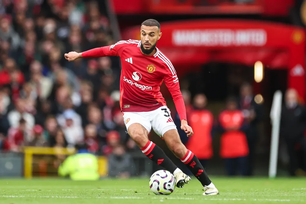 Manchester United, Mazraoui operato al cuore