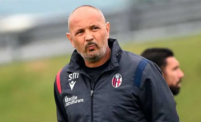 Bologna, Mihajlovic: "Skov Olsen e Dijks devono andare via"