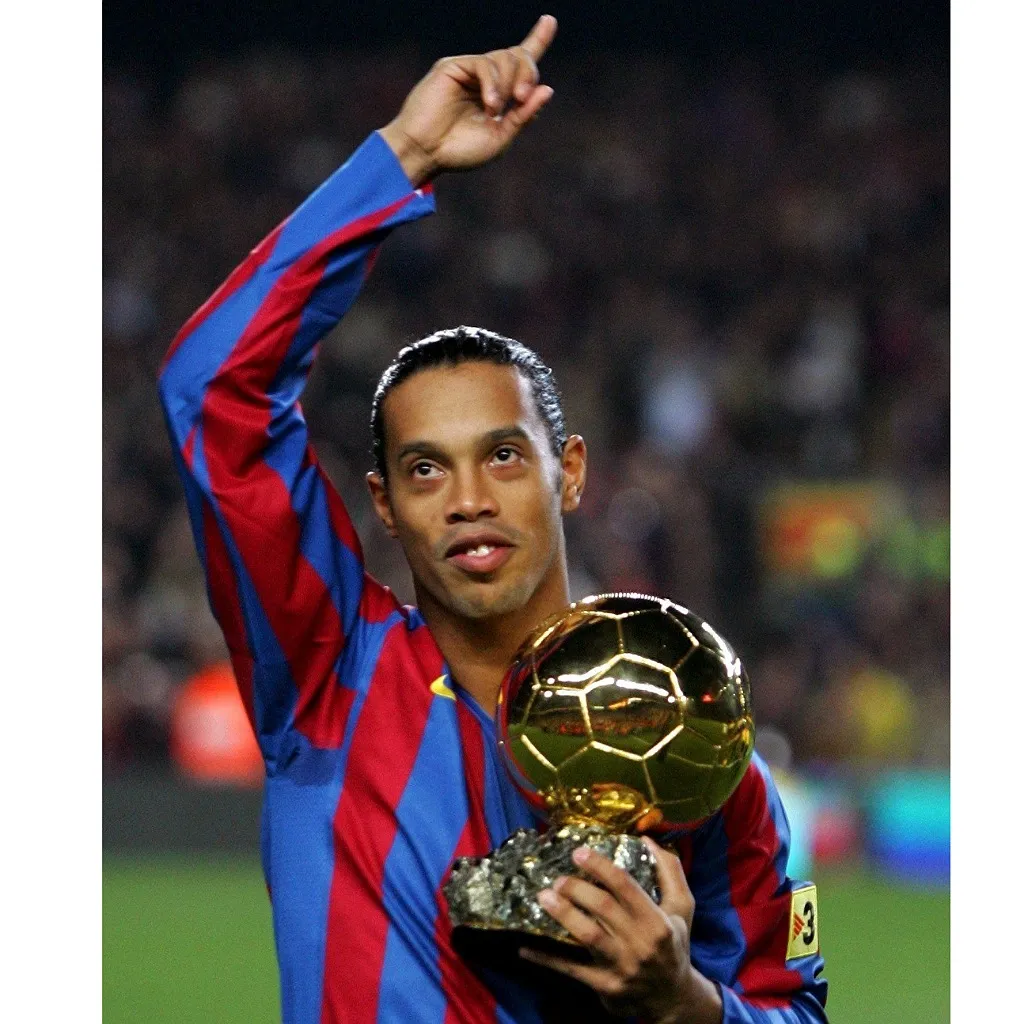 Ronaldinho, triste 40esimo compleanno dietro le sbarre