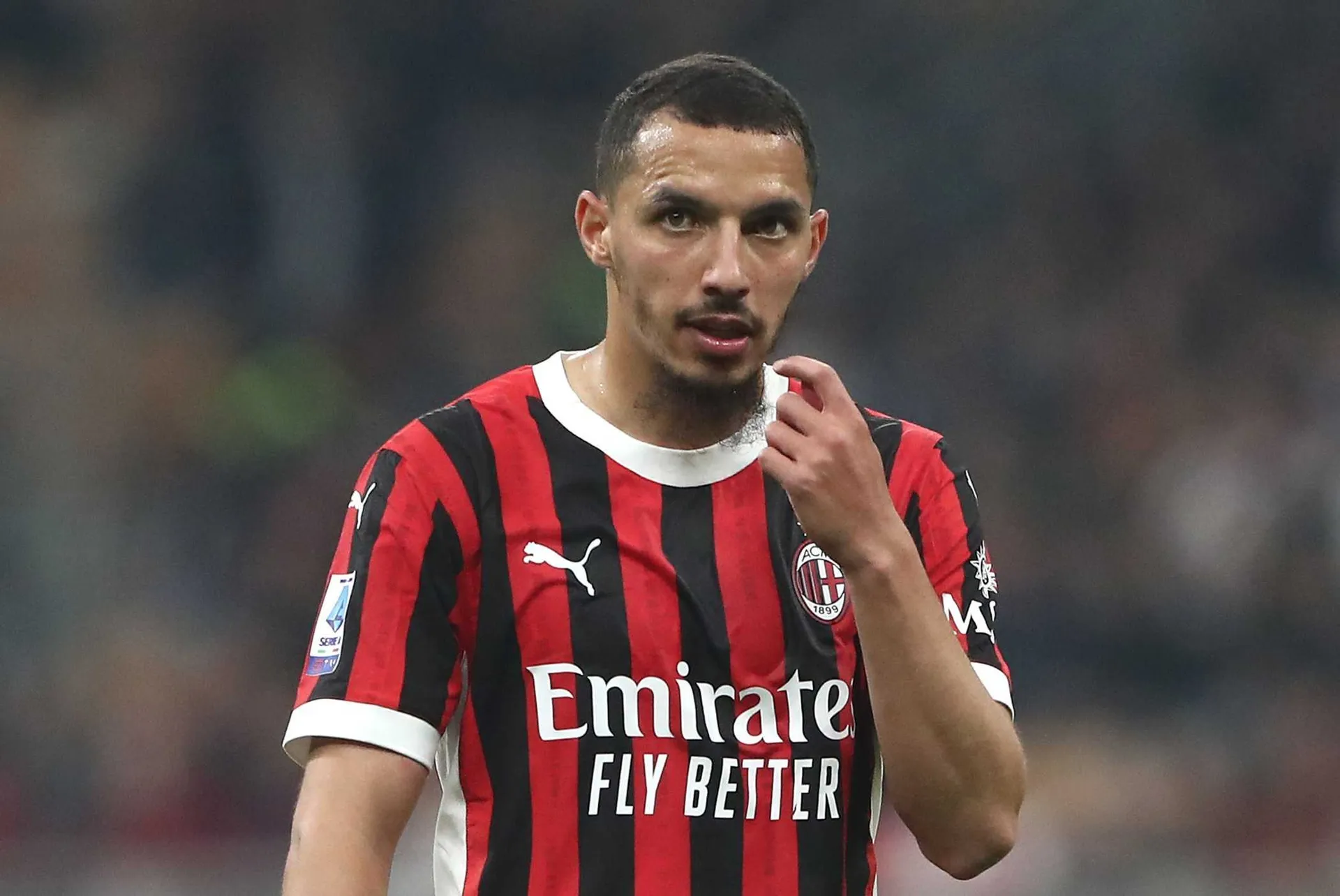 Milan, Bennacer torna nel 2025: duplice problema per la dirigenza
