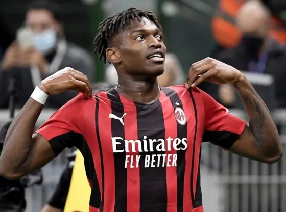 Ultim’ora Milan, arrembaggio Manchester City: offerta per Leao