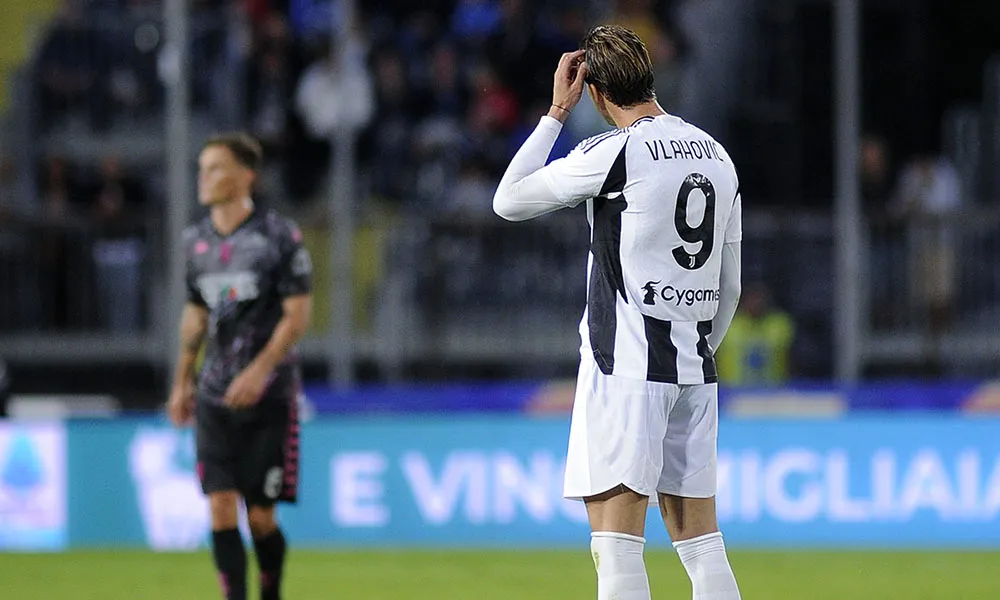Juventus, Vlahovic comparsa nella serata di Kean: il viola si prende la scena