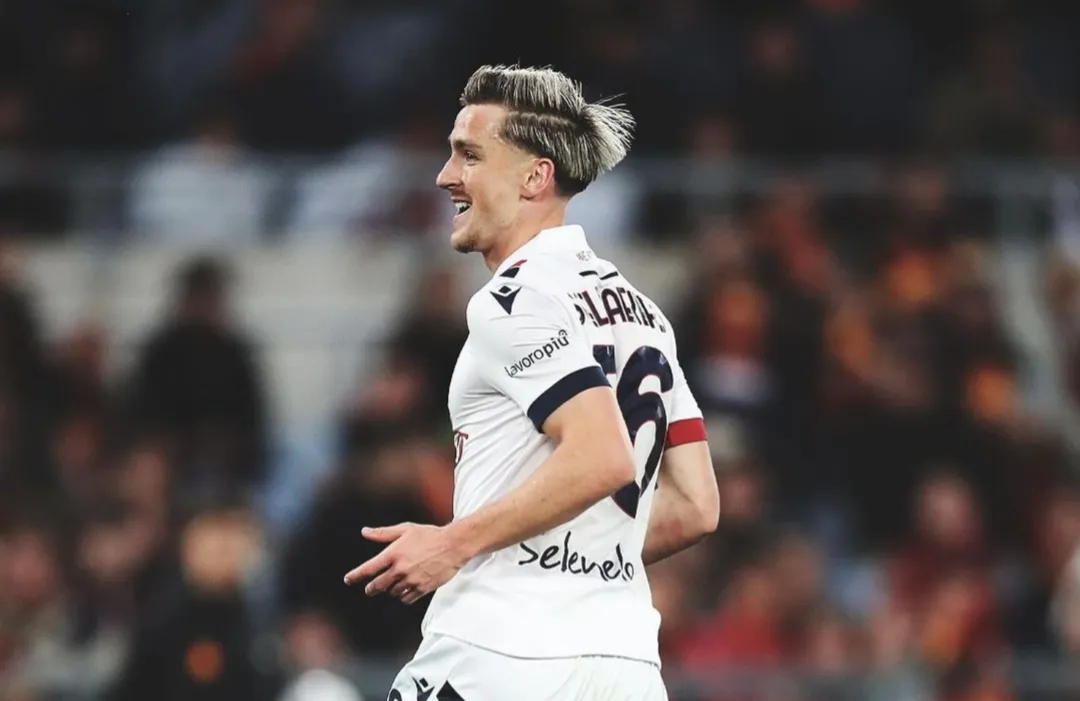 Roma - Bologna 1-3, Saelemaekers e Zirkzee scherzano De Rossi | Le pagelle rossoblù