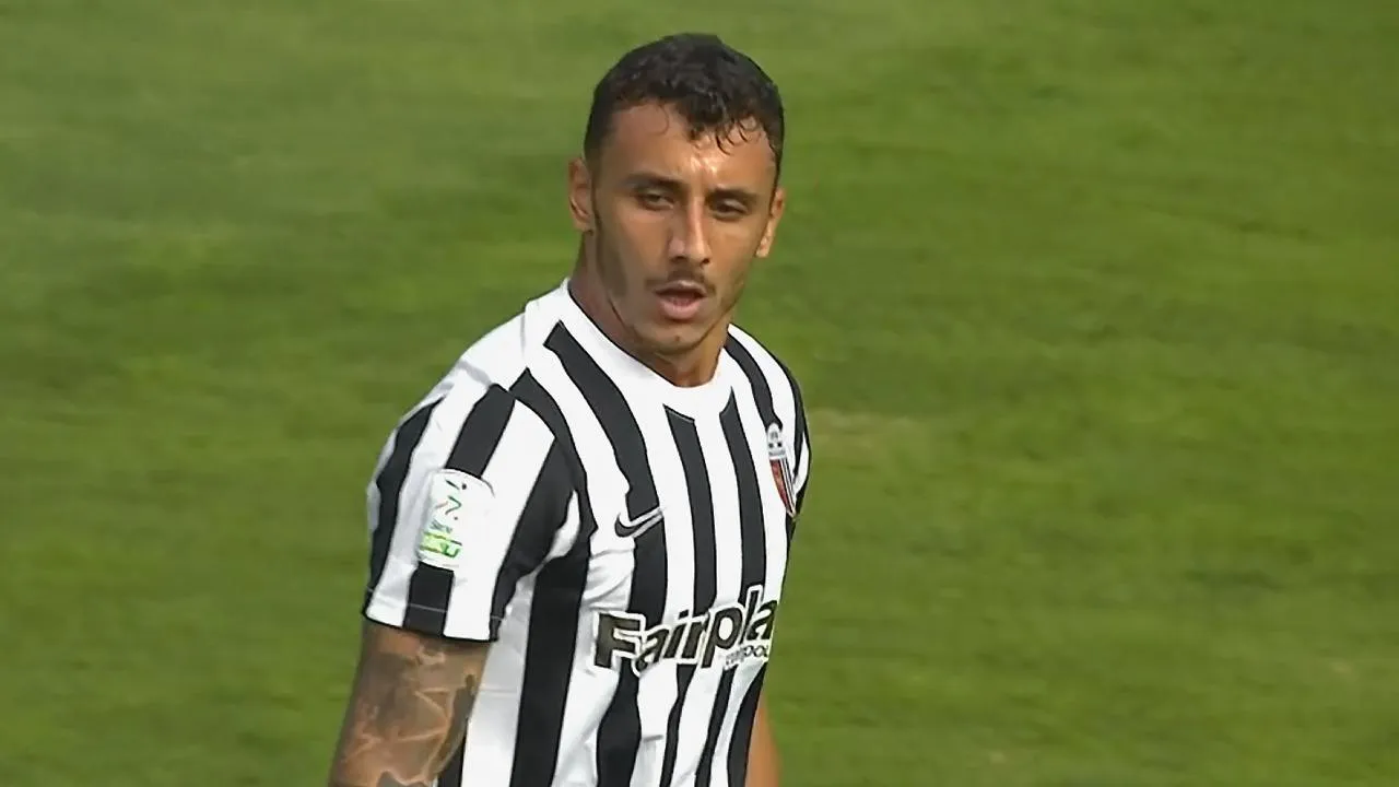 Calciomercato Palermo, sprint per il centrocampista