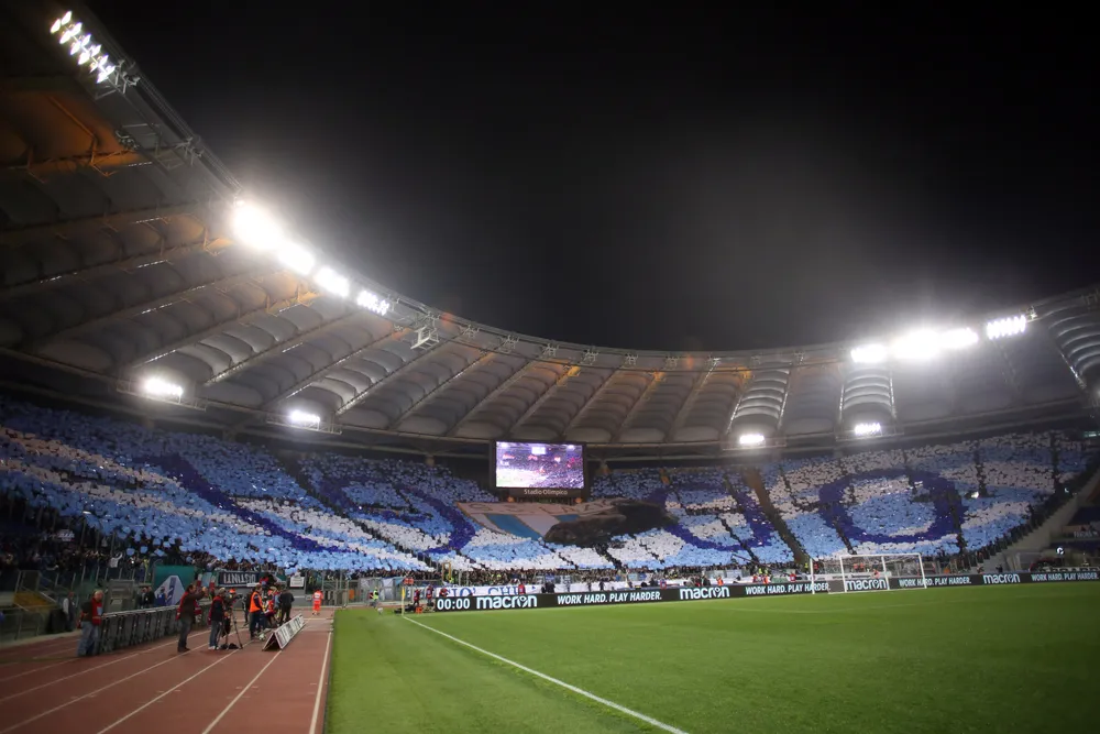 Stengs "snobba" la Lazio: "So che mi hanno cercato, ma sono felice al Feyenoord"