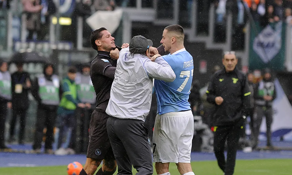Napoli, Conte: "Mercato? Non ne parlo, porta sfiga. L'ultima volta abbiamo perso Kvara..."