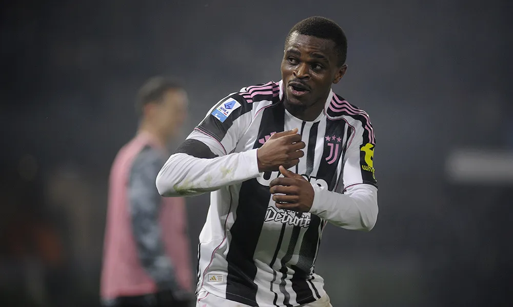 Juventus, lo United piomba su Kalulu: Comolli lo blinda
