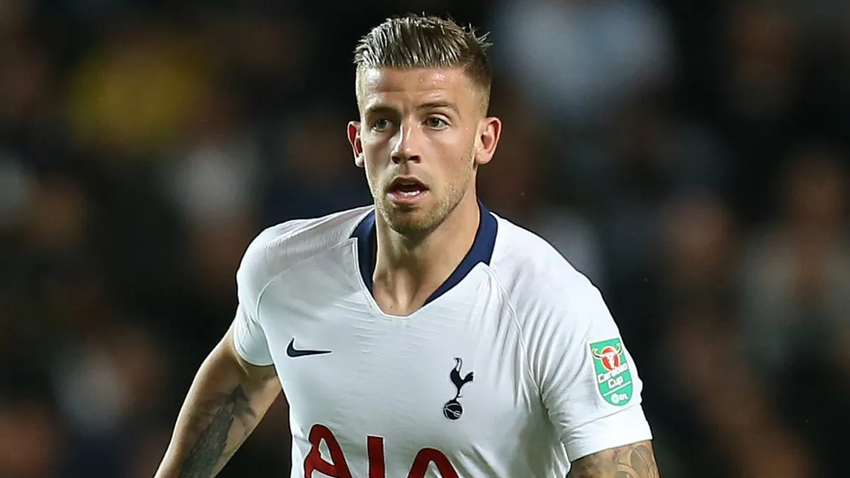 Roma, Alderweireld per la difesa