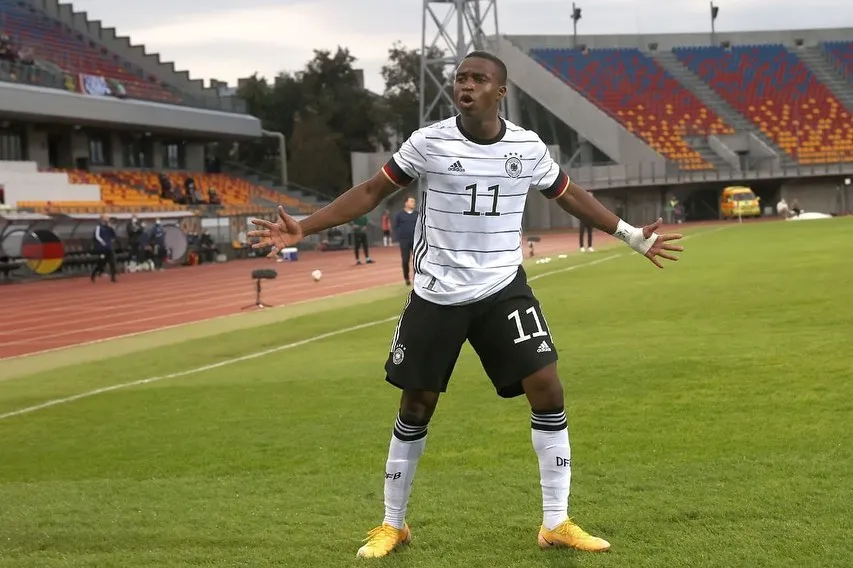 Moukoko: novità sul futuro dell'attaccante del B. Dortmund