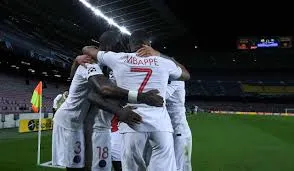 PSG, individuato un italiano positivo: brutta tegola per Pochettino