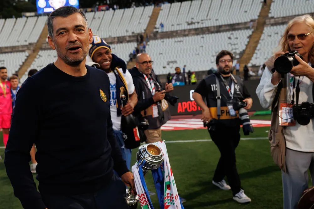 Il Milan cambia ancora. Altre scelte in vista contro il Feyenoord
