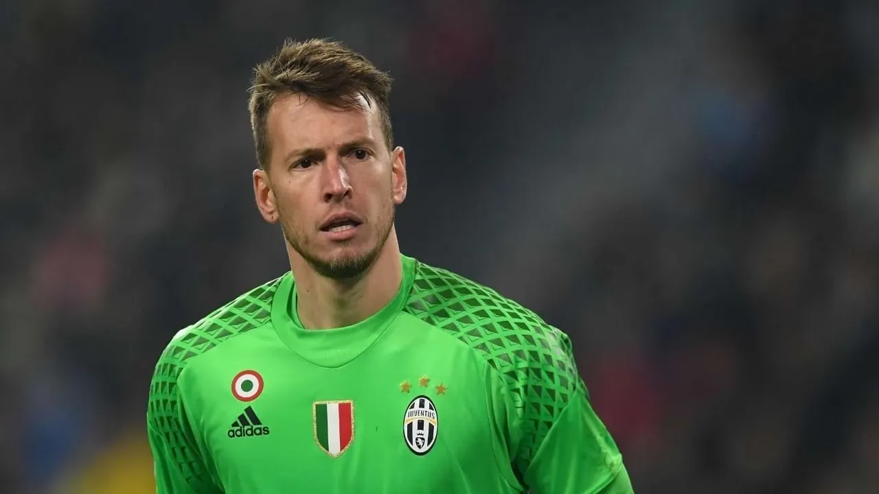 Juventus, Neto per l'emergenza portieri: Di Gregorio può riaprire il mercato