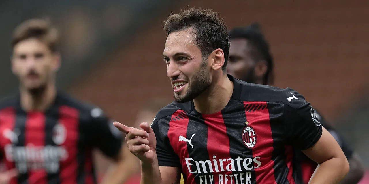 Calhanoglu all'Inter: domani le visite mediche