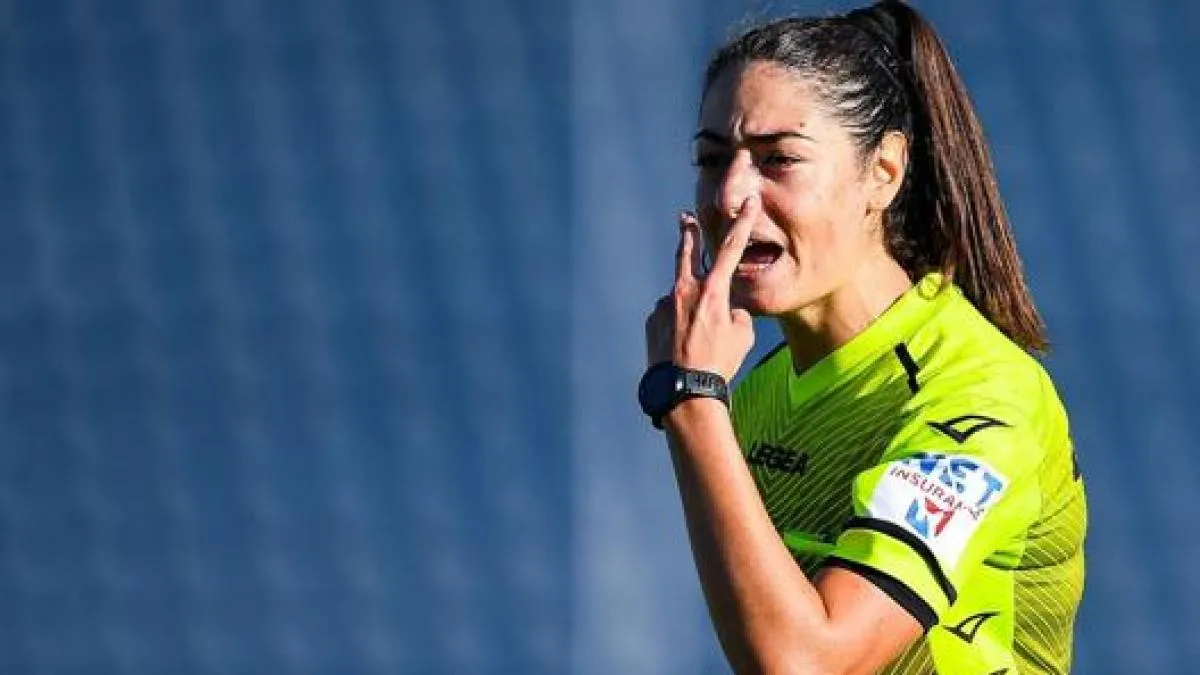 Novità Serie A 2022/23: un fischietto si tinge di rosa