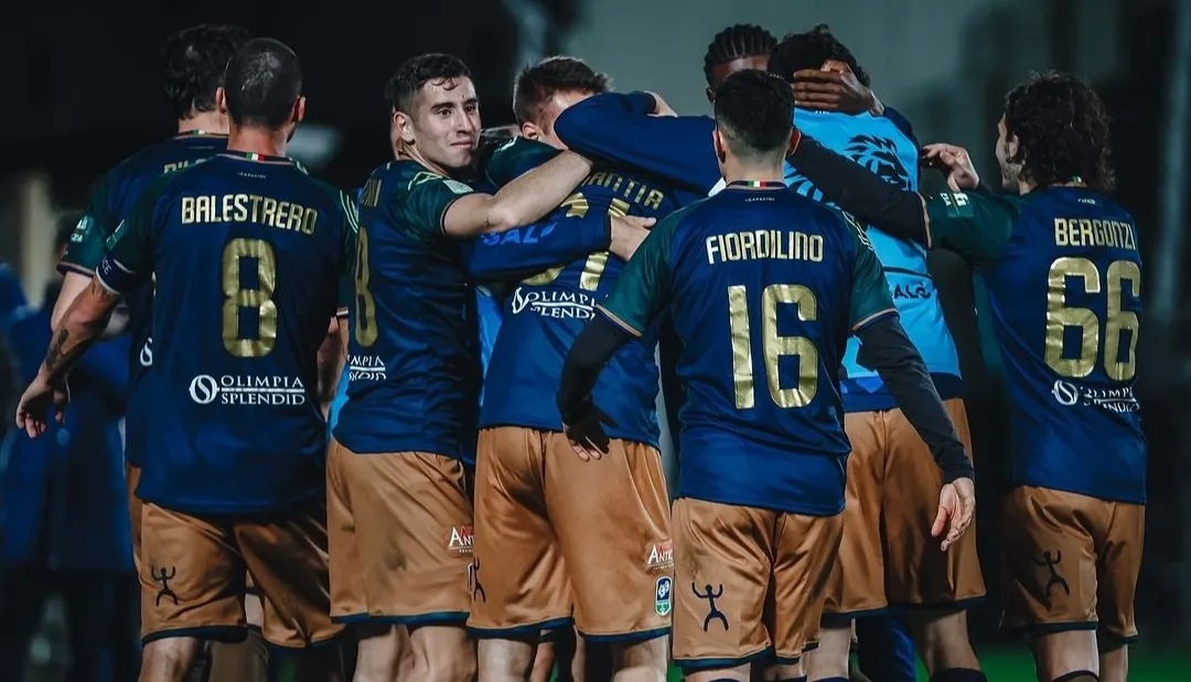 Feralpi Salò, i Leoni del Garda ruggiscono a Modena e restano agganciati alla speranza salvezza