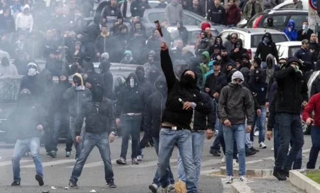 Mantova, violazione del divieto di trasferta: 50 tifosi a rischio Daspo