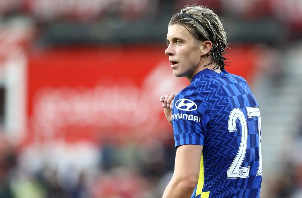 Una giovane tifosa del Chelsea rifiuta la maglia di Gallagher: cos'è successo