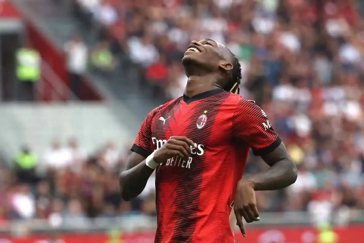 Clamoroso Milan, Leao vuole andare via: il portoghese sta valutando le offerte