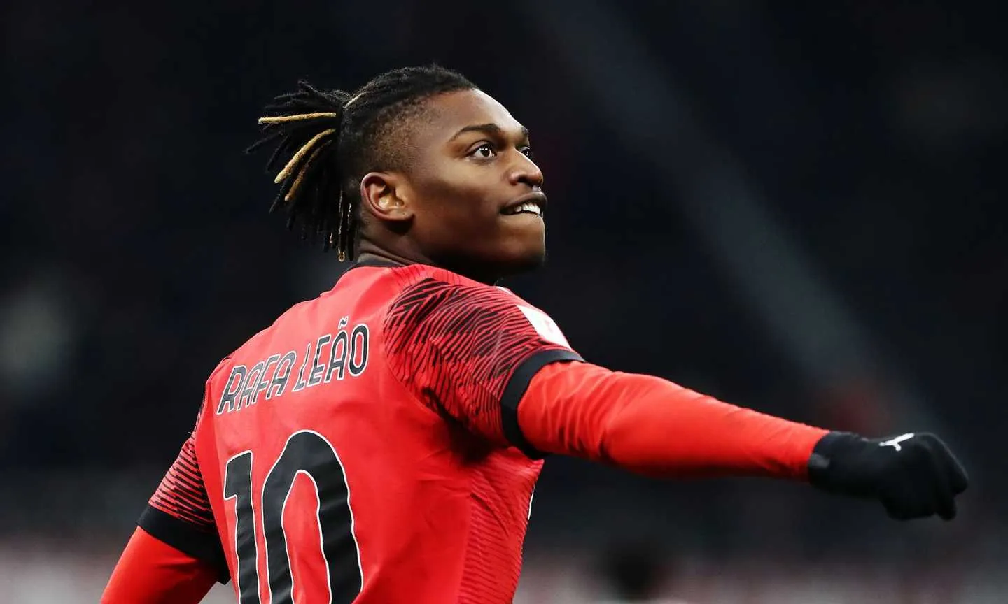 Milan, l'Al Hilal vuole pagare la clausola: tensione in casa Leao