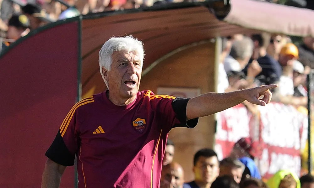 Roma, non solo Sancho: chiesto un terzino allo United