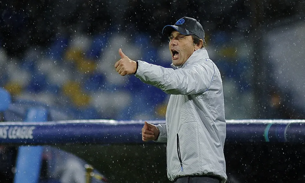 Napoli, Conte pensa a un'altra mossa per sorprendere la Roma