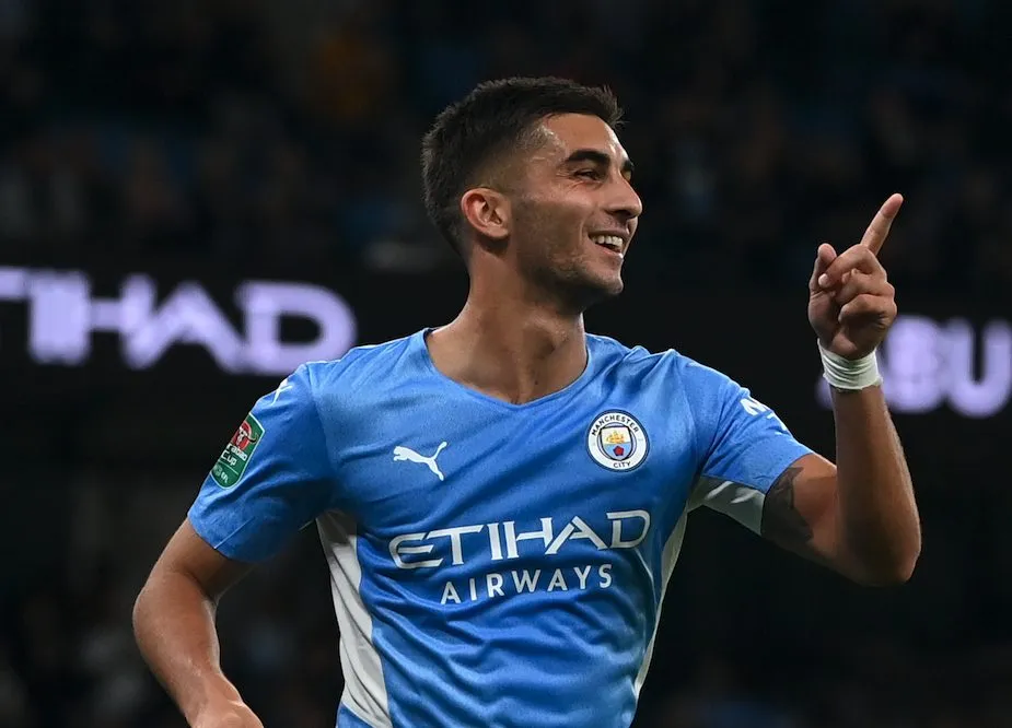 Ferran Torres firma per il Barcellona, le ultime in Liga