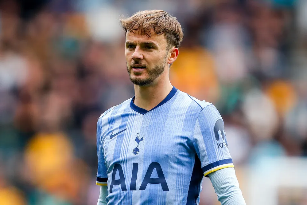 Spurs, Maddison: "Sosteniamo al 100% il mister Postecoglou"