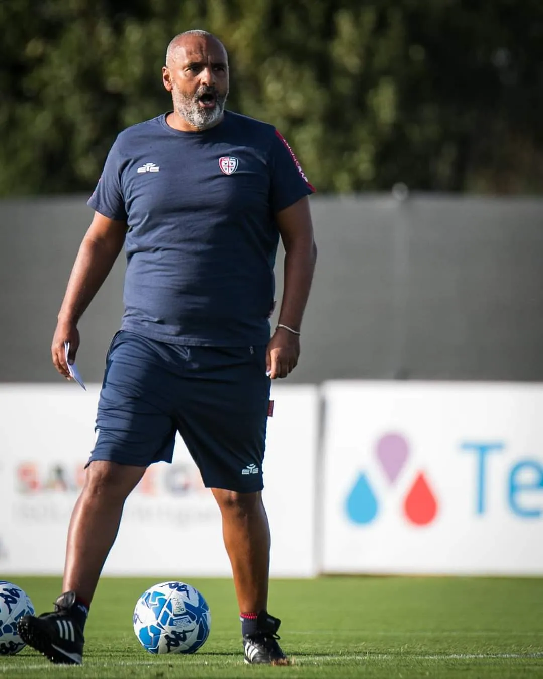 Serie B: Cagliari-Bari è già scontro al vertice