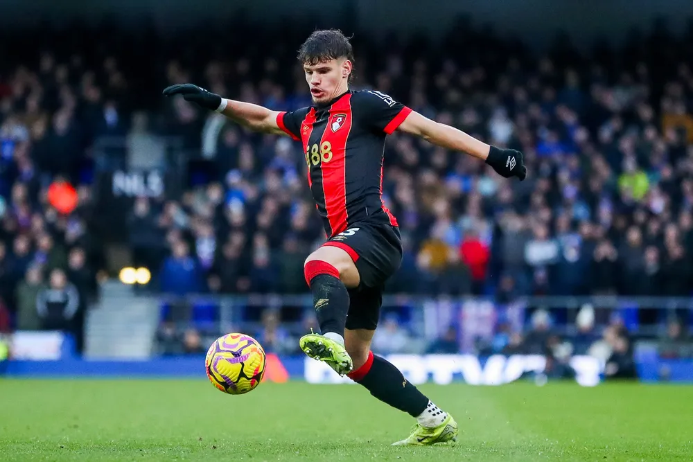 Milos Kerkez si unirà al Liverpool: mancano solo dettagli