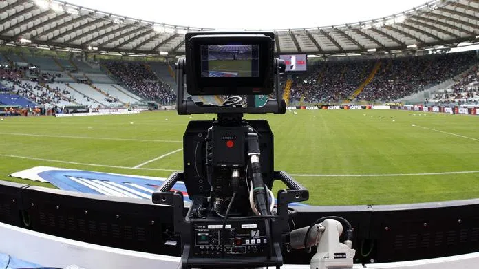 Diritti tv: assegnato il pacchetto 2 a Sky