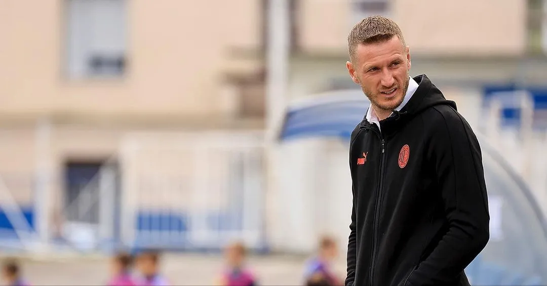 Milan, il club irritato con Pioli: Abate e Bonera pronti?