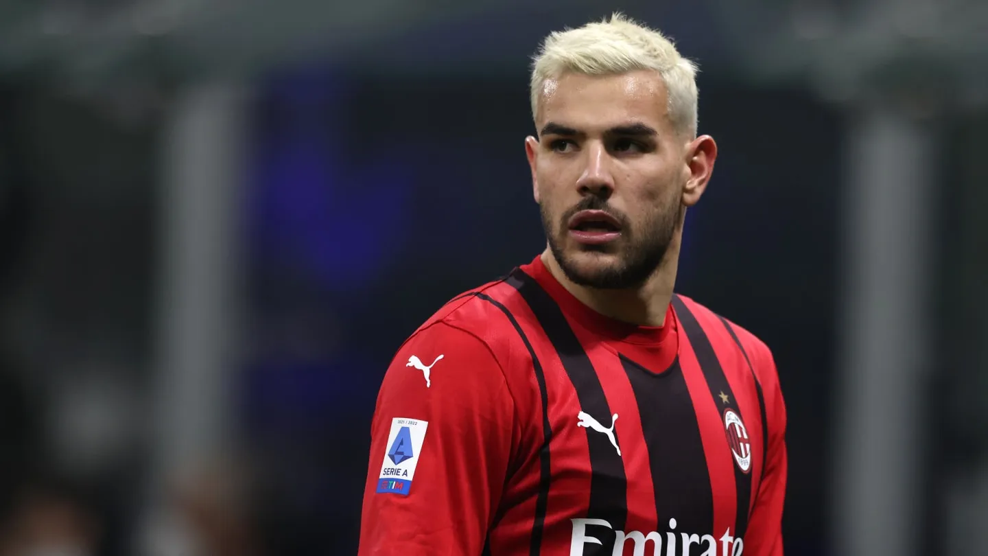 Milan, Theo Hernandez centrale? Pioli svela un retroscena
