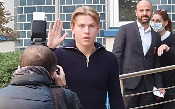 Milan: Hauge convocato contro lo Spezia