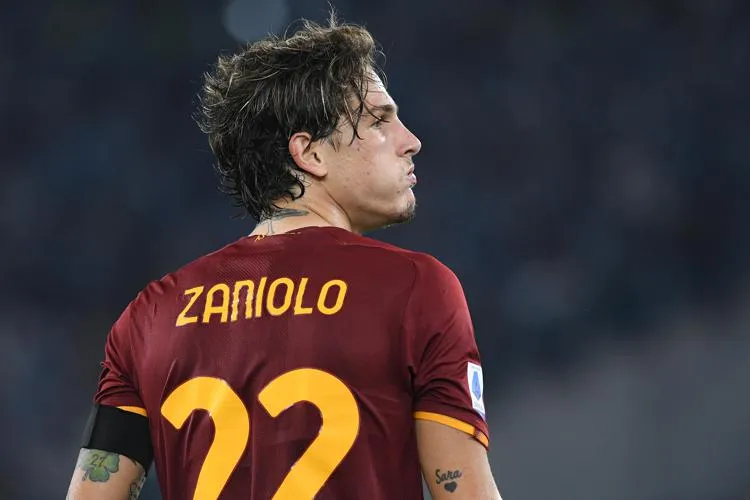Festa Roma, la squadra stuzzica Zaniolo