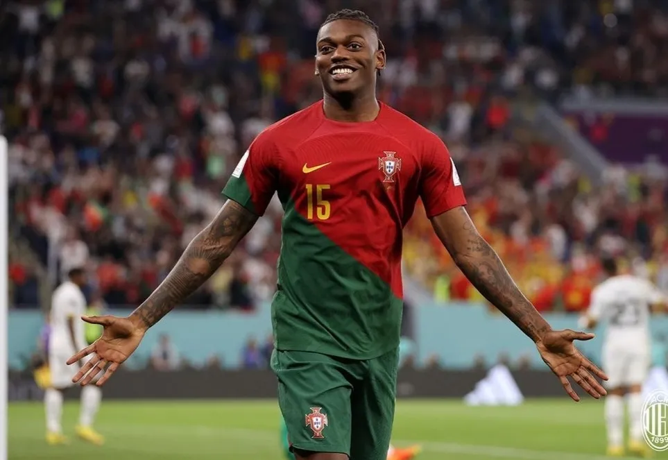 Milan, il ritorno di Leao: doppia firma con il Portogallo