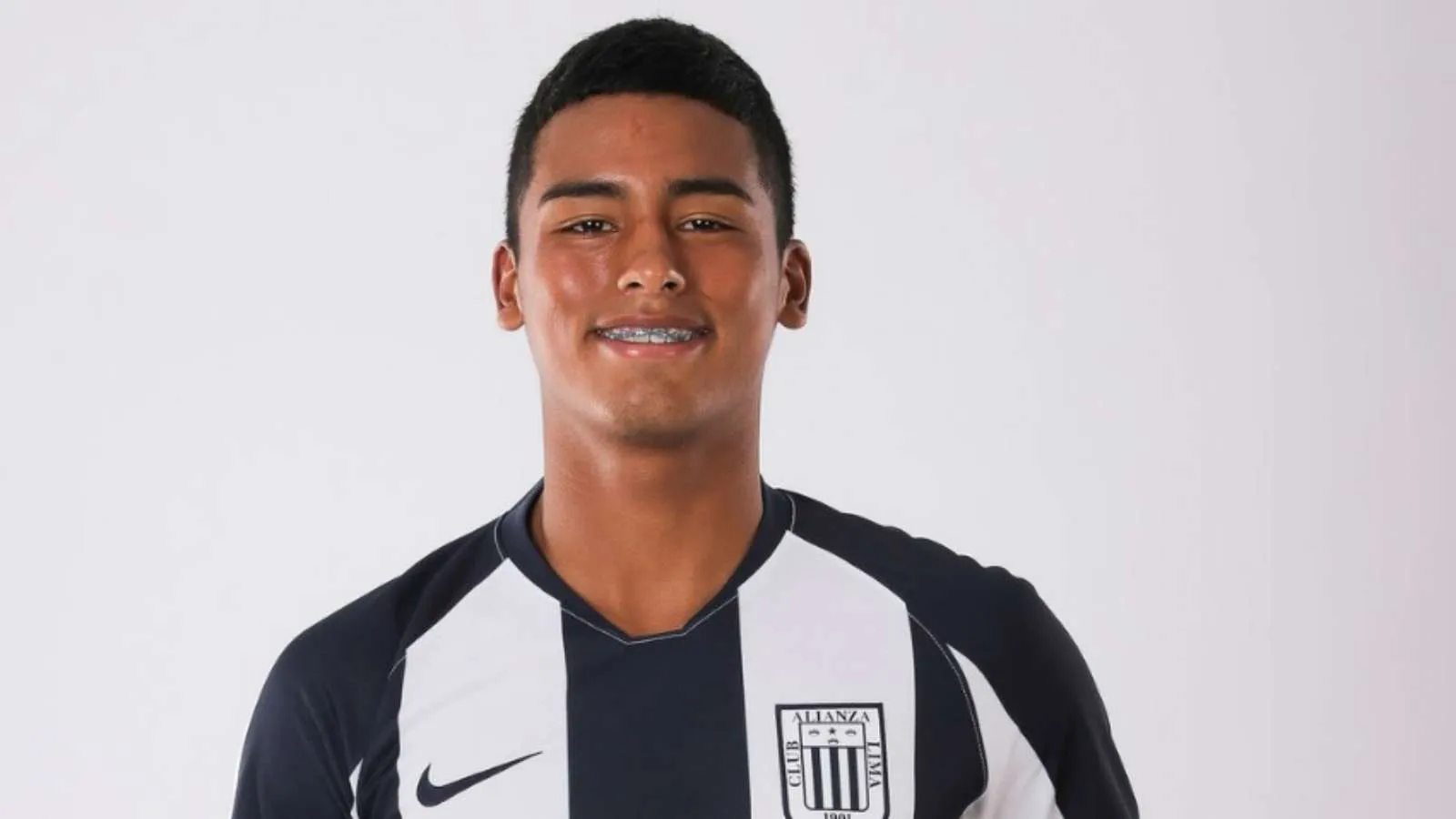 Manchester City: ufficiale l'arrivo del classe 2003 Kluiverth Aguilar