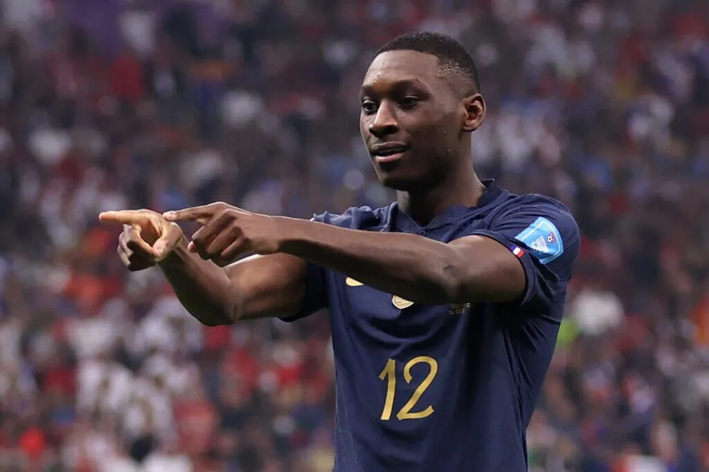 Milan, quanti rimpianti: la corsa a Kolo Muani