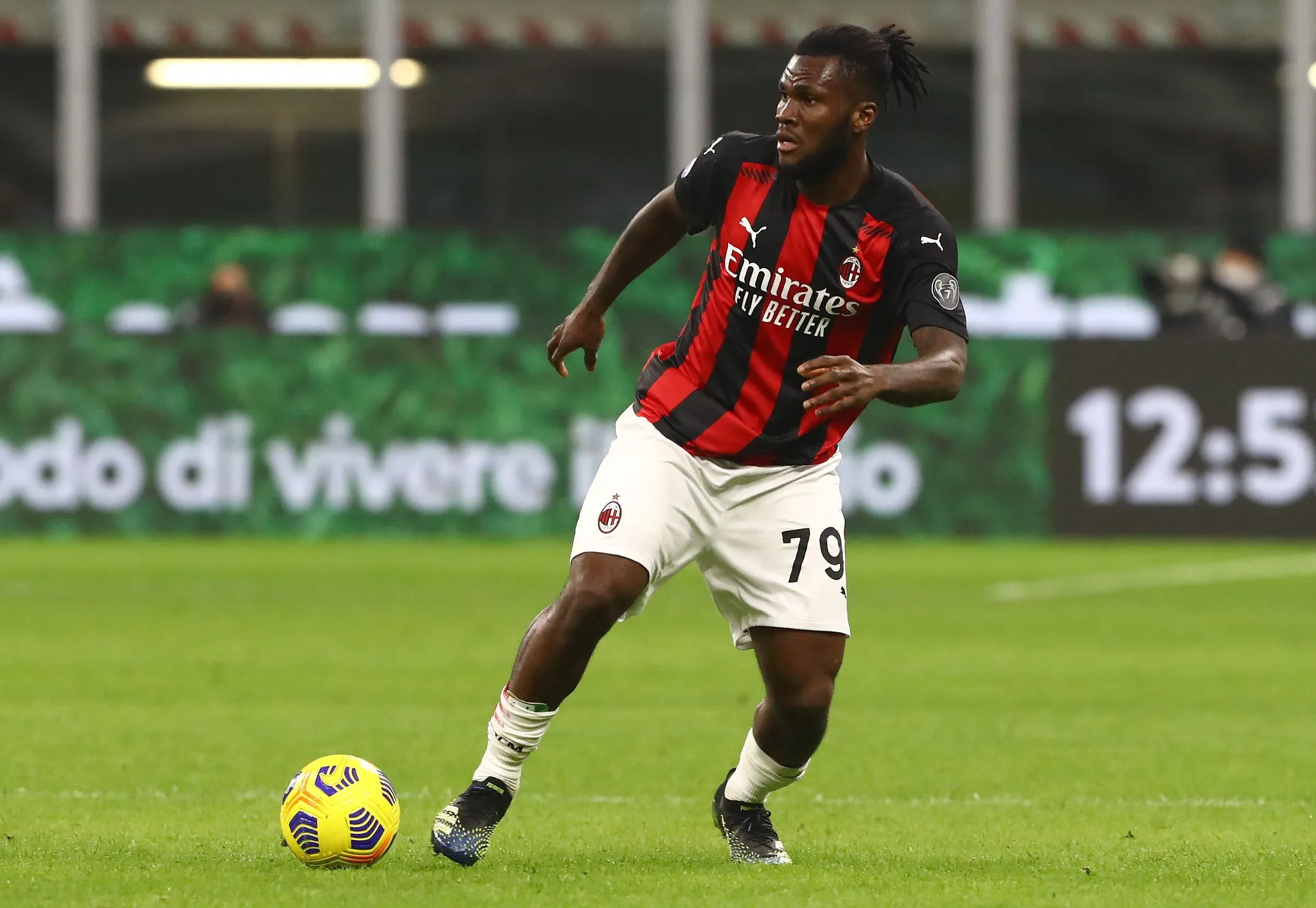 Milan, Kessie prende tempo: “Parlerò con il club a fine stagione”