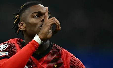 Leao, balla che ti passa: le critiche dei tifosi rossoneri