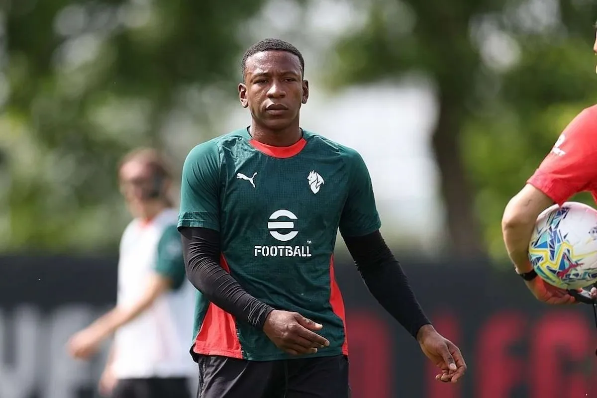 Milan, Pervis Estupiñán nel mirino dell'Aston Villa