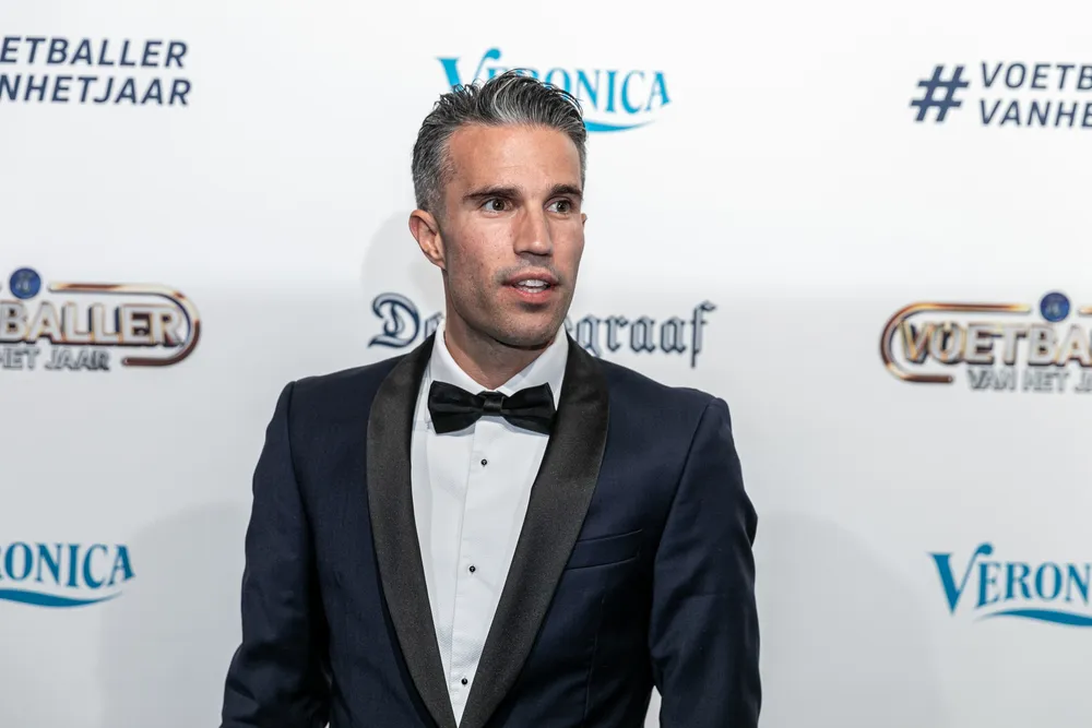 Van Persie, un nuovo inizio: prima esperienza da allenatore